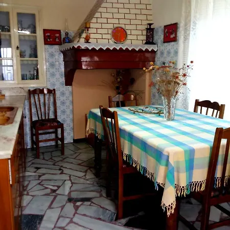 Guillermo's House Nymfai